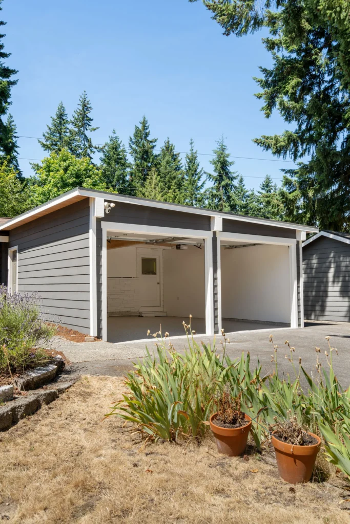The Storm Recovery Garage in Bellevue, WA, photo 5