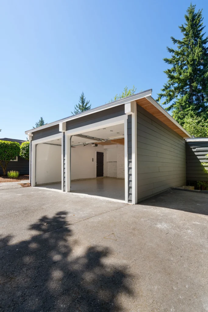 The Storm Recovery Garage in Bellevue, WA, photo 6