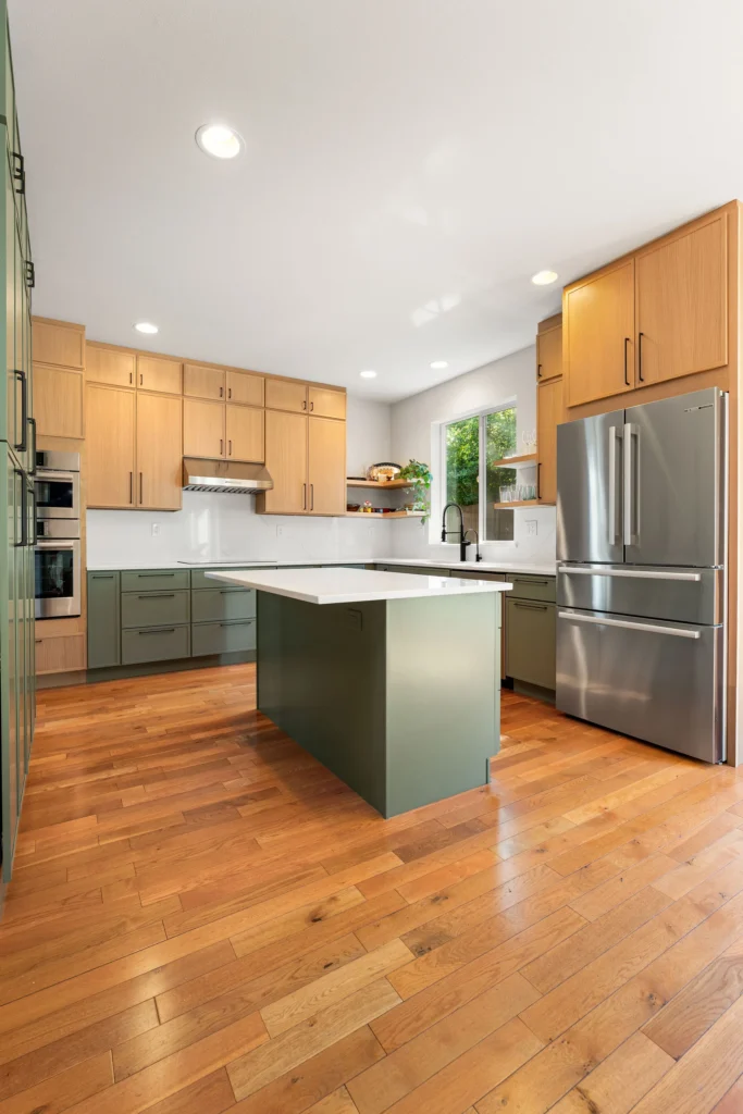 The Two-Tone Kitchen in Lynnwood, WA, photo 2