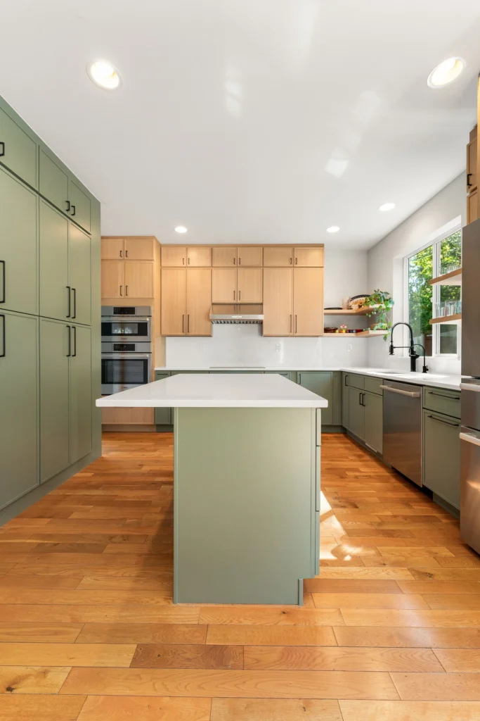 The Two-Tone Kitchen in Lynnwood, WA, photo 4
