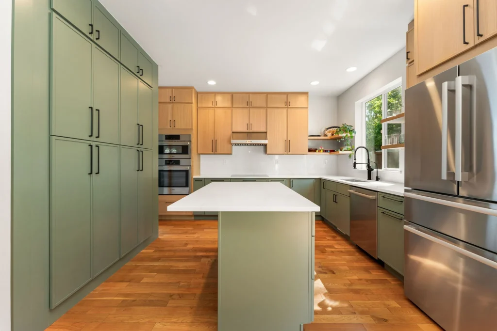 The Two-Tone Kitchen in Lynnwood, WA, photo 5