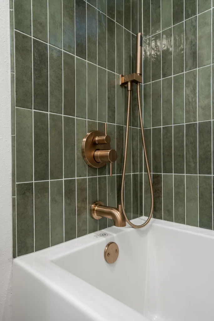 The Warm Modern Refresh in Kent, WA, photo 21