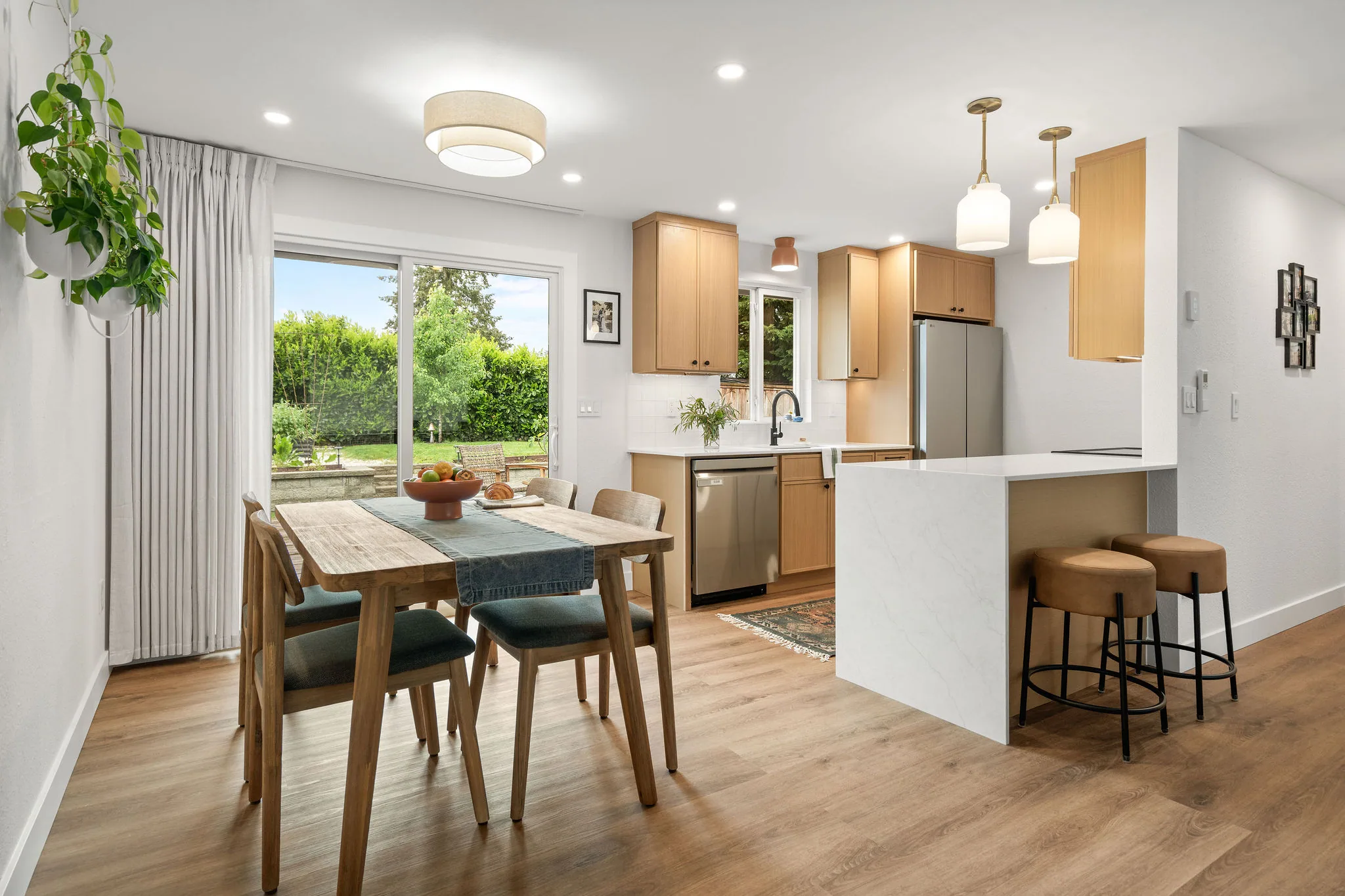 The Warm Modern Refresh in Kent, WA, photo 29